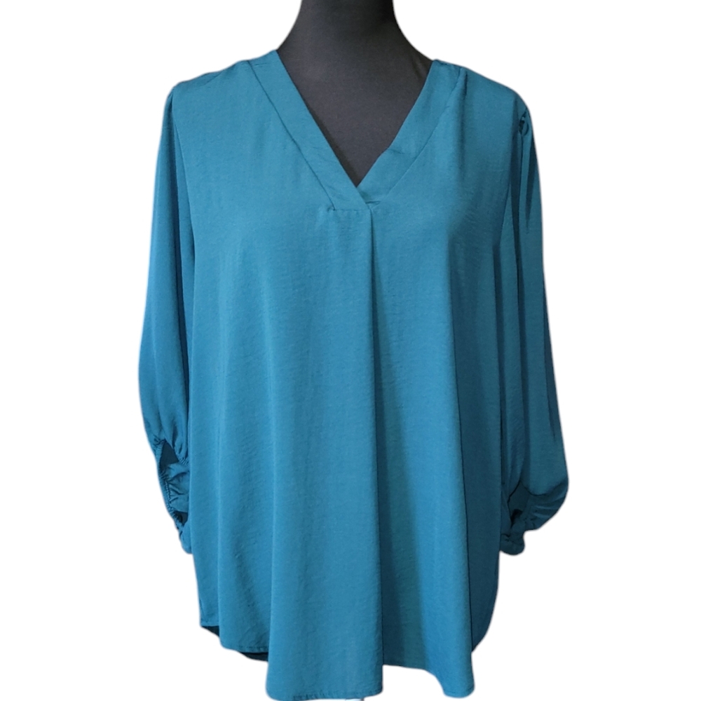 Maurices emerald green v-neck short puff sleeve blouse Size 0X